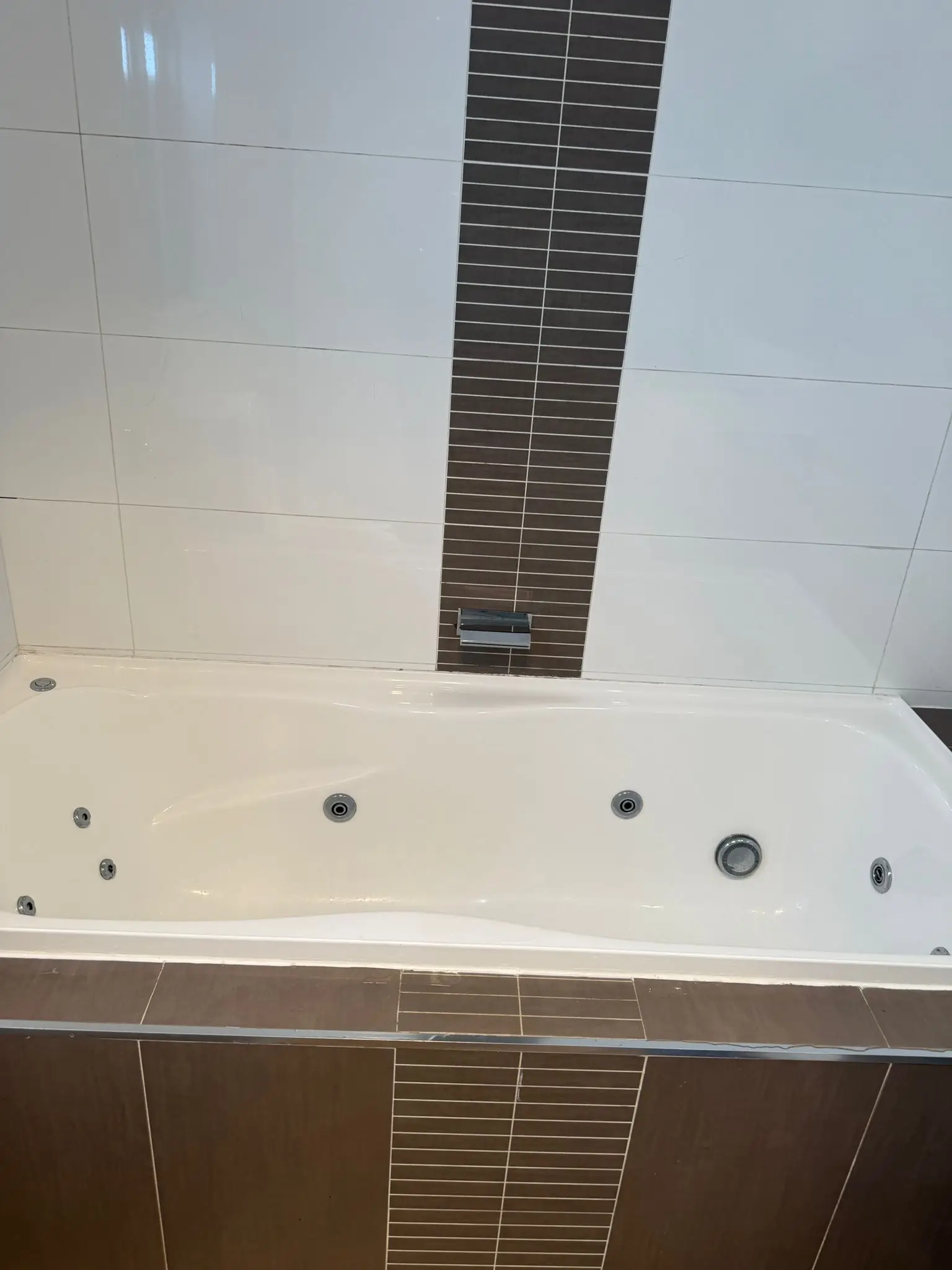 Cleaned Bathroom After End of Lease Cleaning Sydney