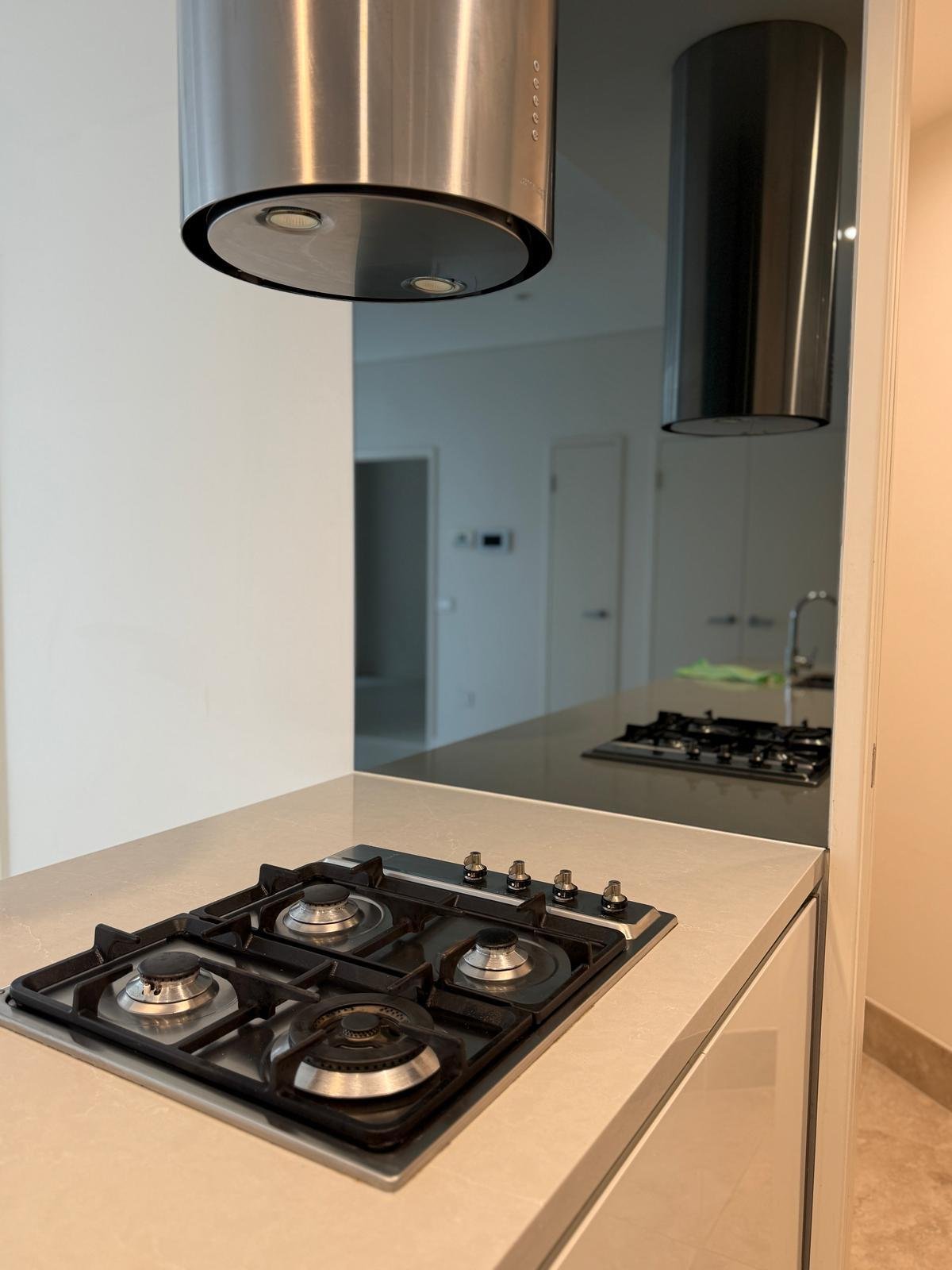 Clean kitchen after professional end of lease cleaning in Sydney apartment